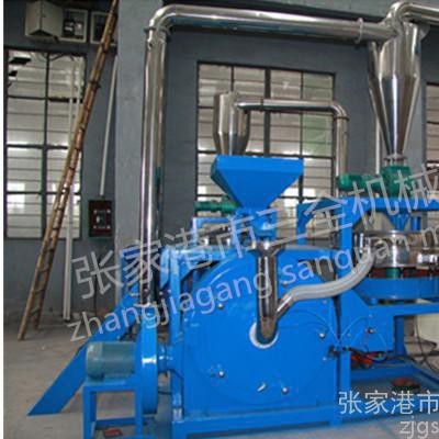 三全機(jī)械高產(chǎn)高效PE、HDPE、LDPE、LLDPE、磨粉機(jī) PE磨粉機(jī)
