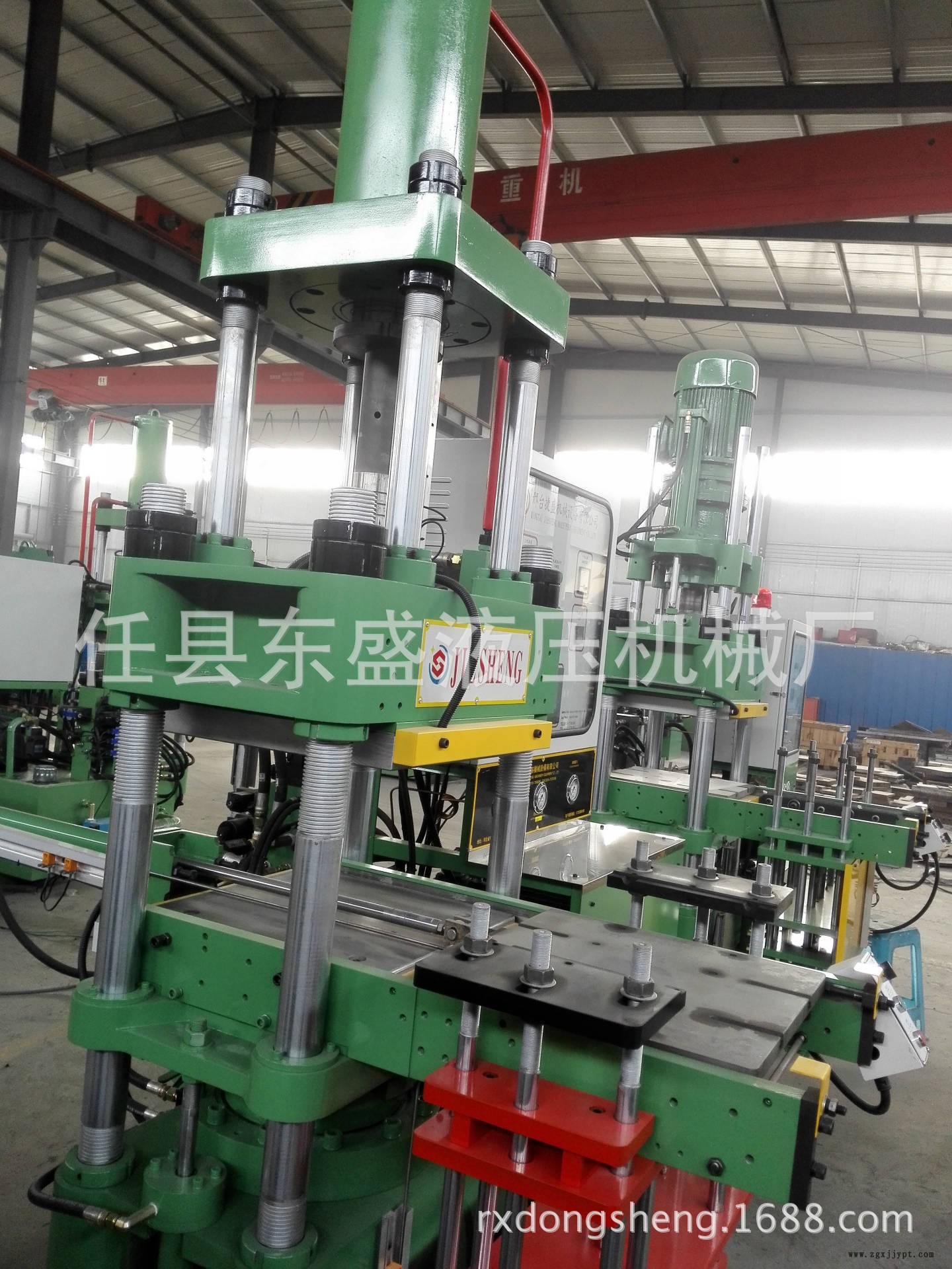 100T2RT注壓機側面1