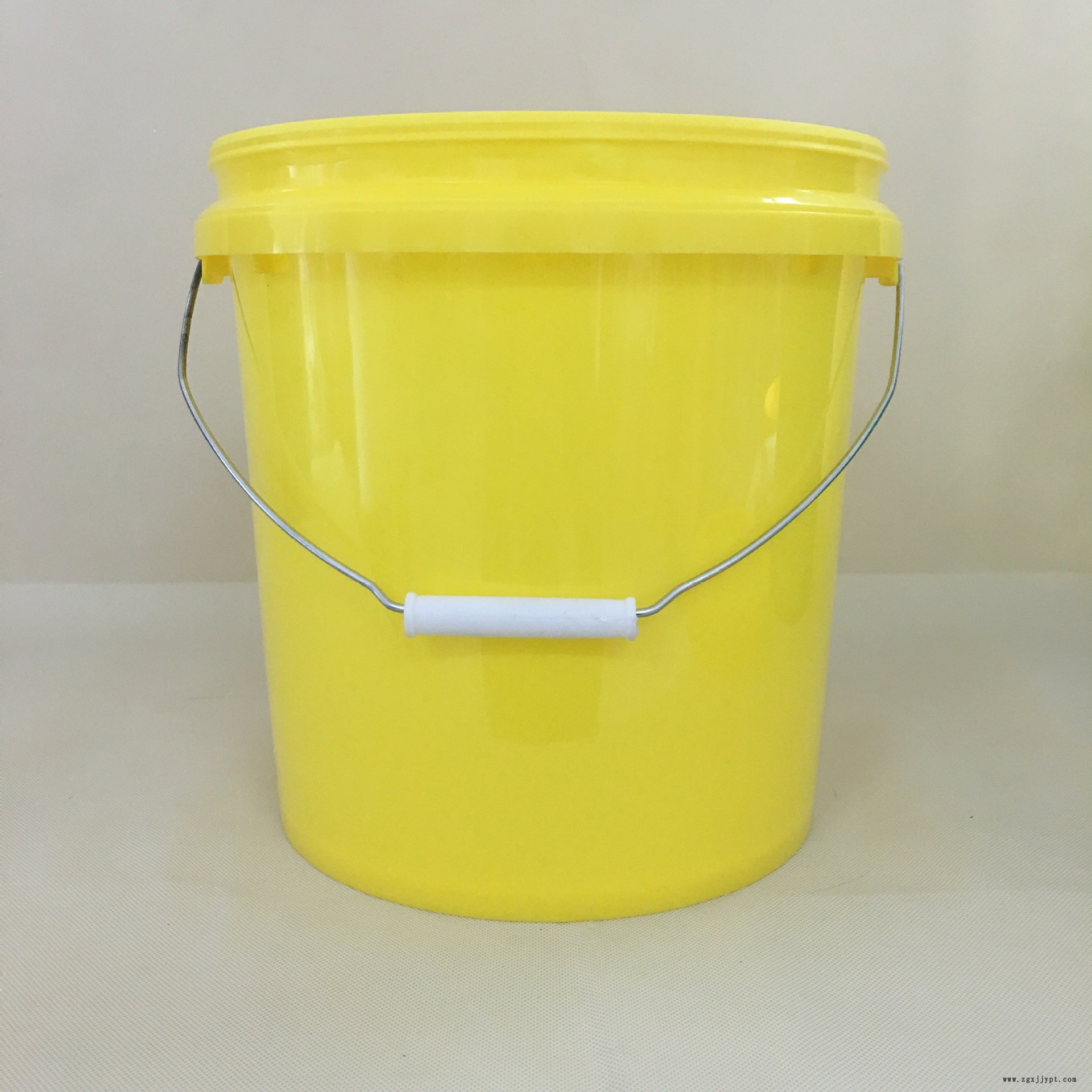 塑料桶廠家直銷 10升塑料桶 防凍液桶 涂料桶 化工桶 多購多優(yōu)示例圖6