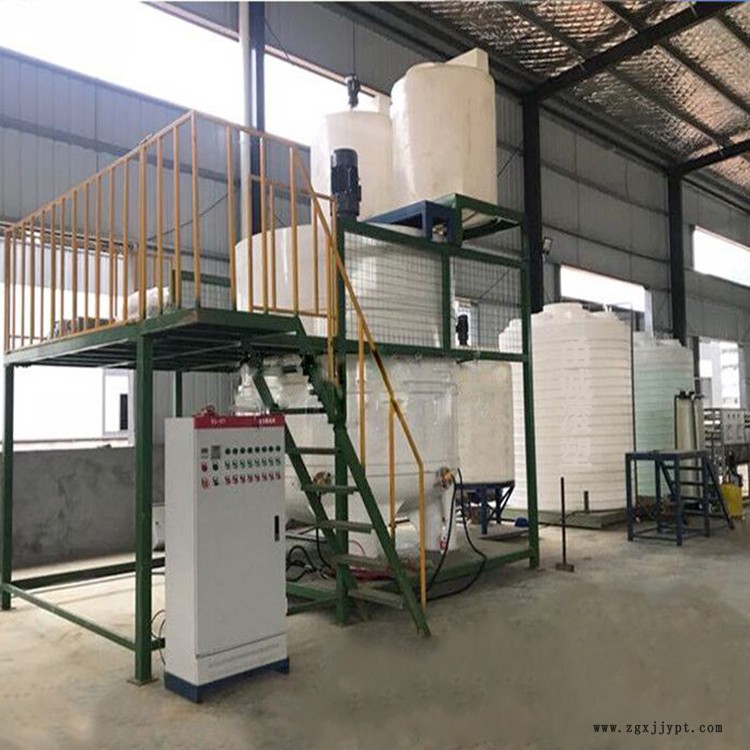 甬誠滾塑 5噸電子容器 10方乙醇塑料容器 立式圓柱化工容器