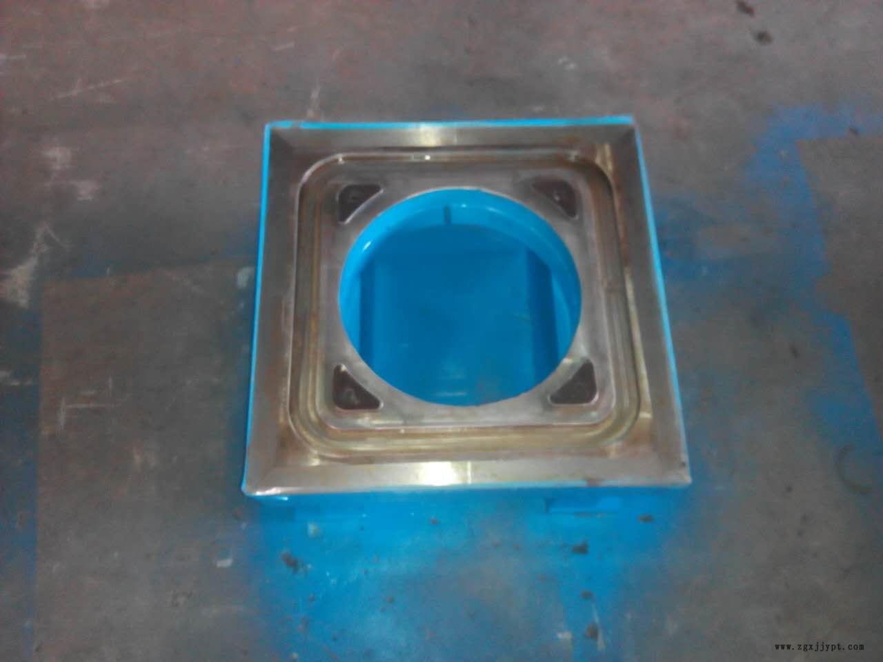 76090264.jpg 7901720.jpg