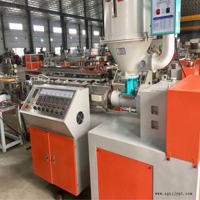 PVC軟管塑料擠出機設備生產線