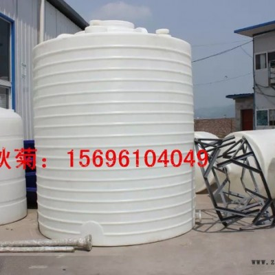 萬州的5噸耐塑料罐，環(huán)保化工儲罐生產(chǎn)家直銷質(zhì)量好