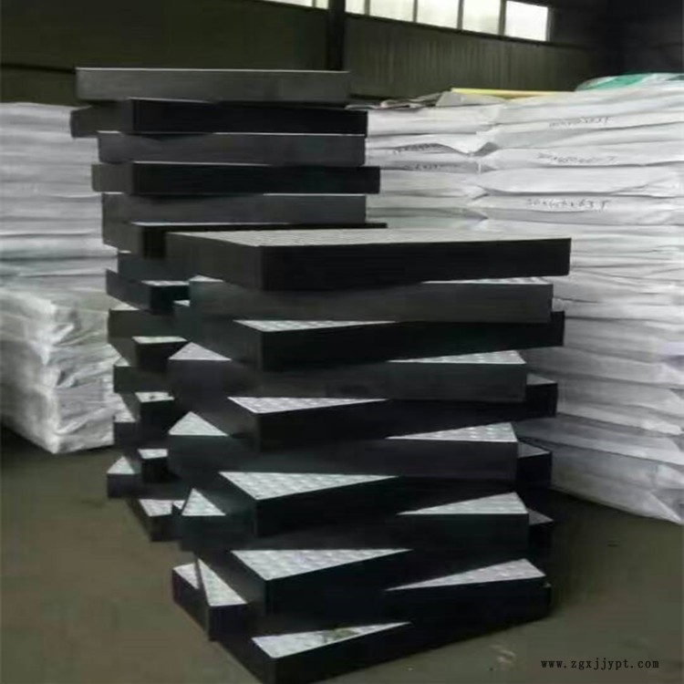 河源和平縣帶孔網架橡膠支座_板式橡膠支座備貨快