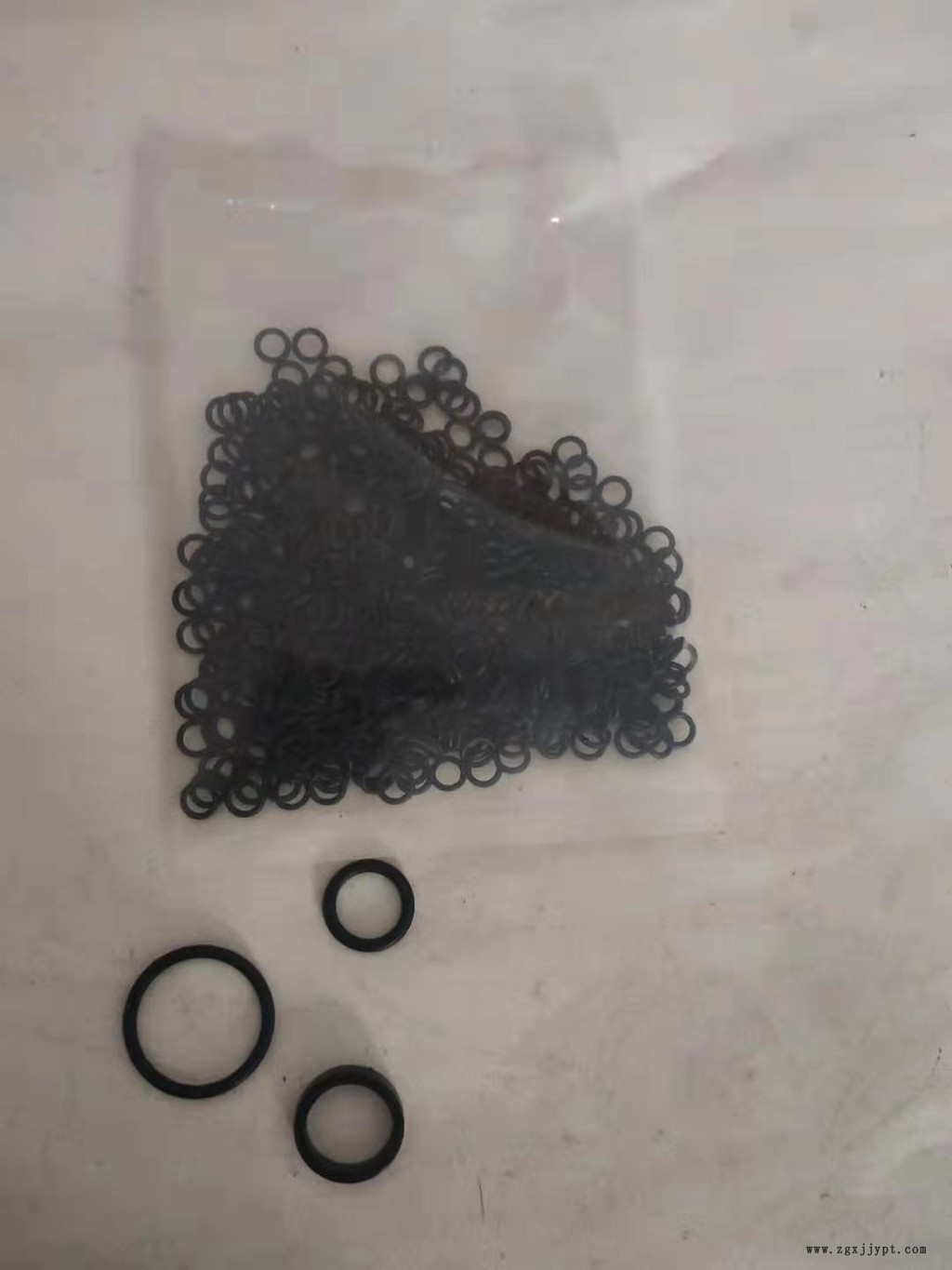 【 厚富】_低溫16.5密封圈_水管套壓板_傳感器配件模具定做 歡迎來電咨詢