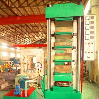 130T大間距柱式平板硫化機
