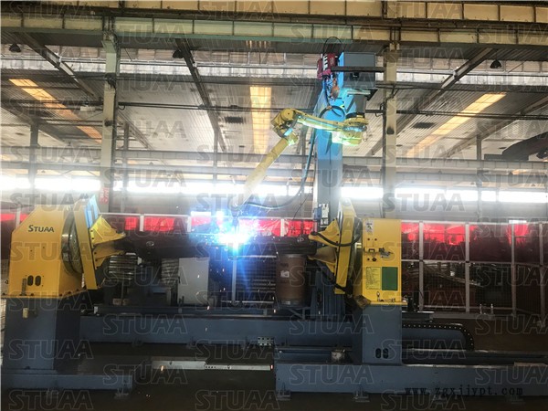 02014922.jpg 動臂斗桿機器人焊接系統_副本.jpg